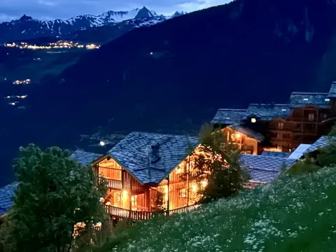 Black Diamond Lodge