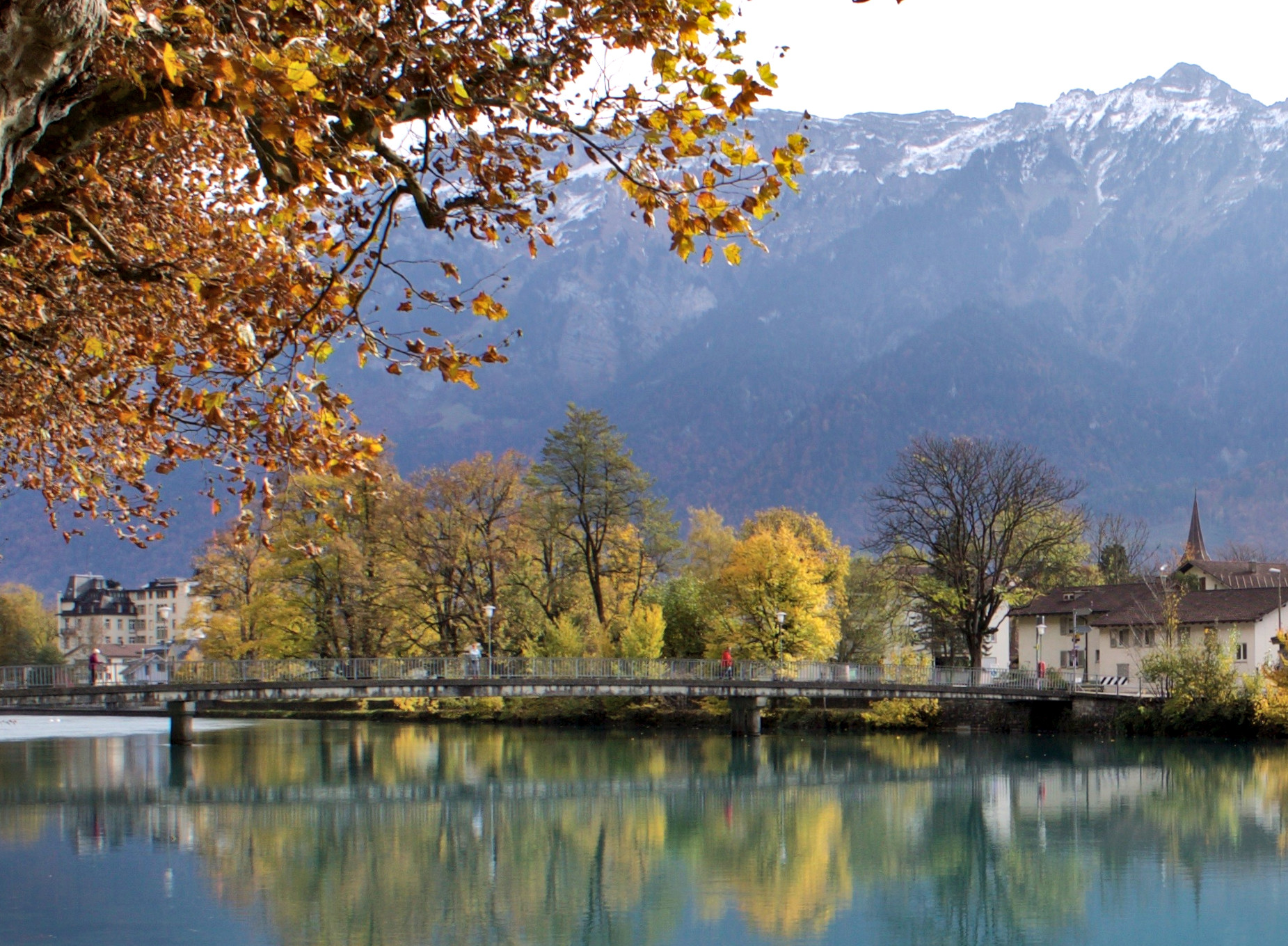 Interlaken town between its two lakes