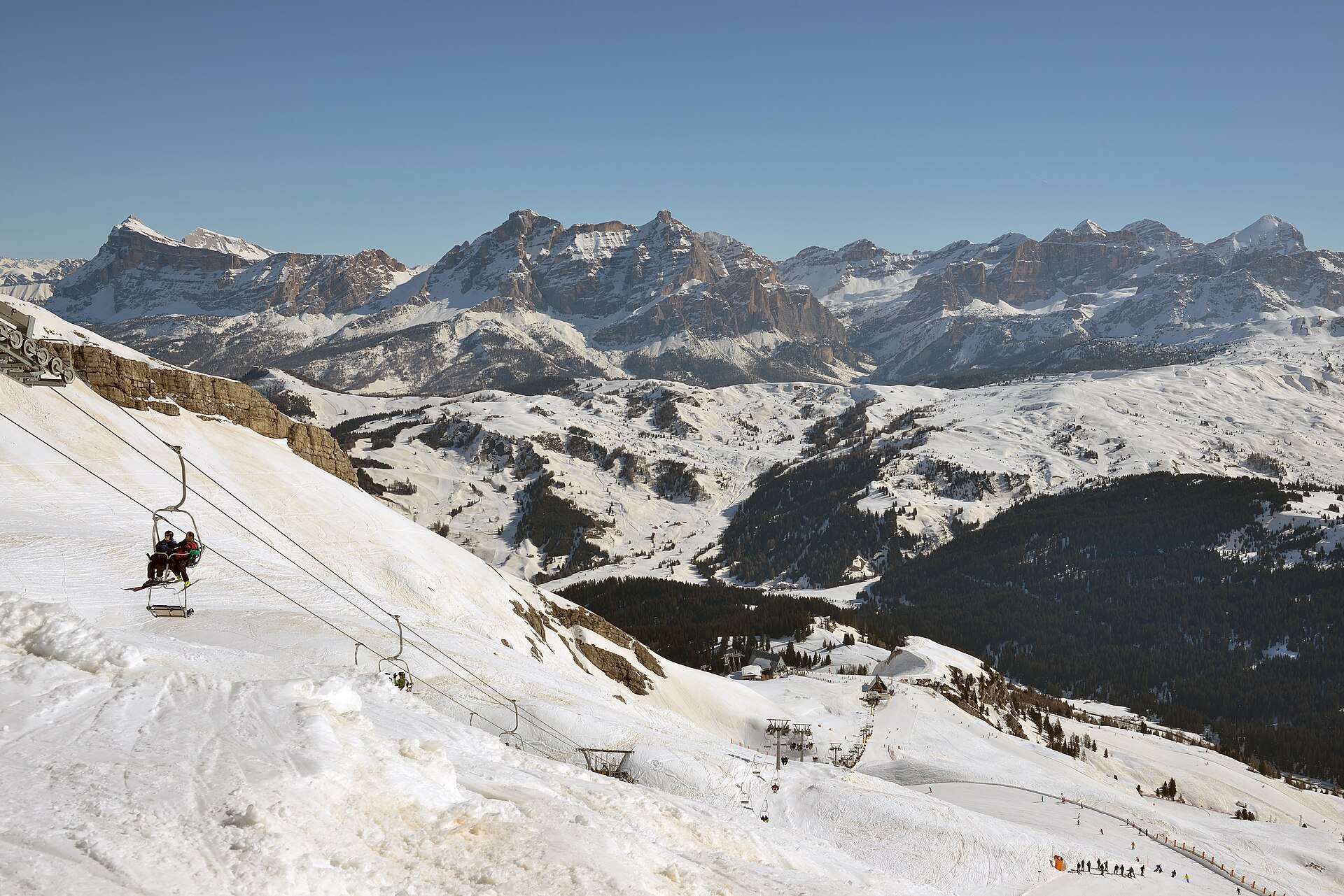 The Sellaronda circuit in the Dolomites